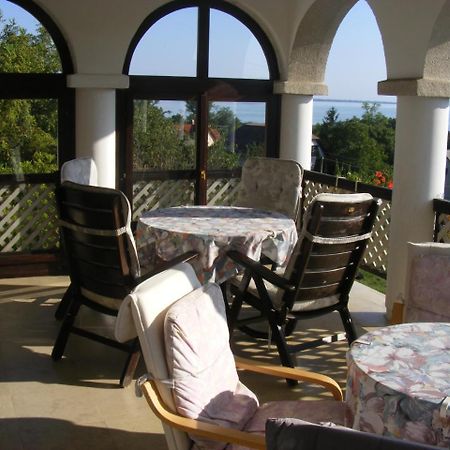Pigal Panzio Bed & Breakfast Badacsonyörs Exterior foto